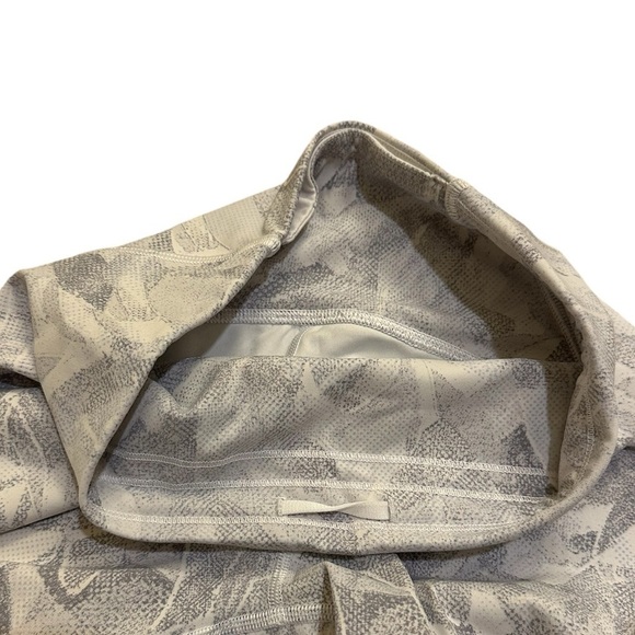 Lululemon Train Times 7/8 Pant *25" Jasmine White Multi / White Size 4 - Picture 9 of 14